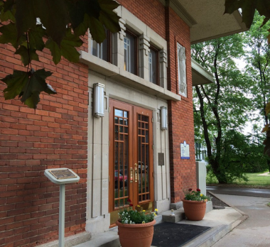 Exterior summer photo of the Pembroke Public Library.
